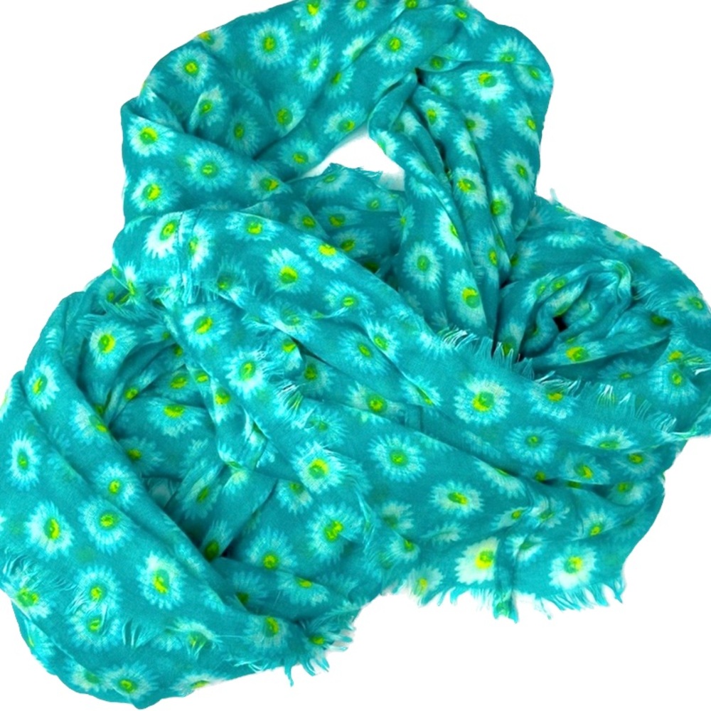 Daisy covered turquoise, infinity scarf